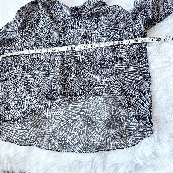 BCBGMAXAZRIA Black White Abstract Wrap Blouse Size M - Picture 4 of 5